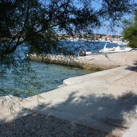 Slavica Apartman Jezera