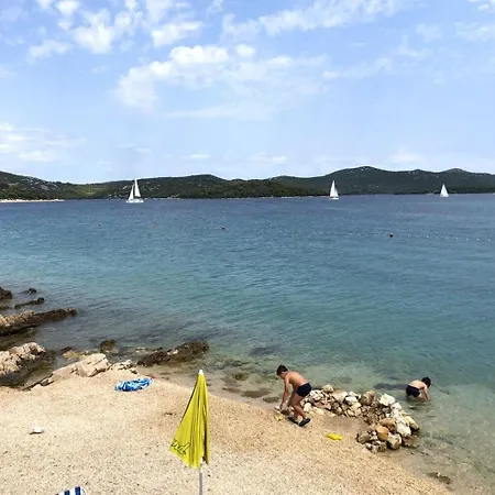 Slavica Apartman Jezera